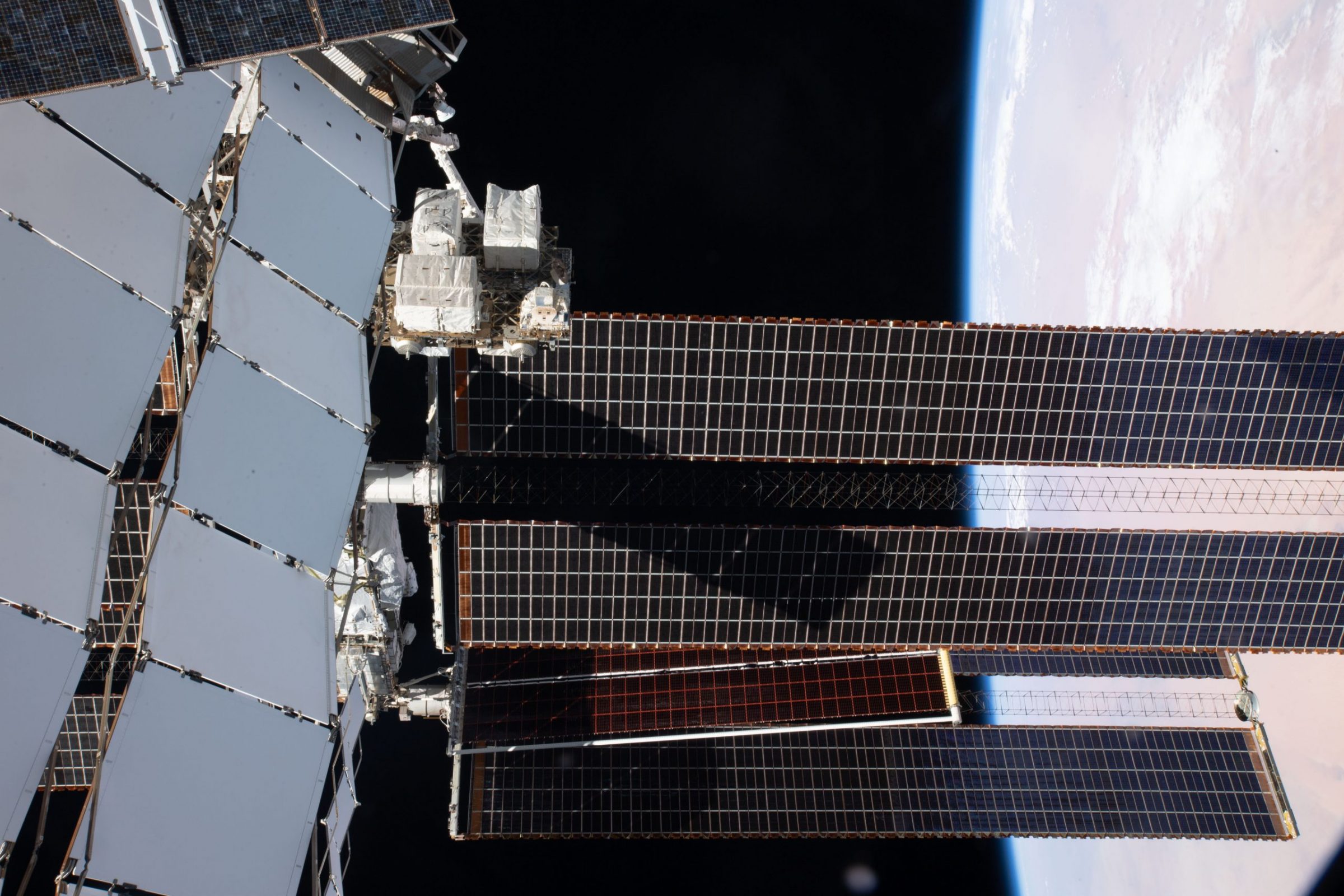 iROSA deployed on ISS