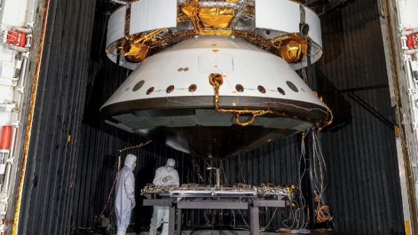 JPL-Engineers-building-the-Mars-2020-Spacecraft